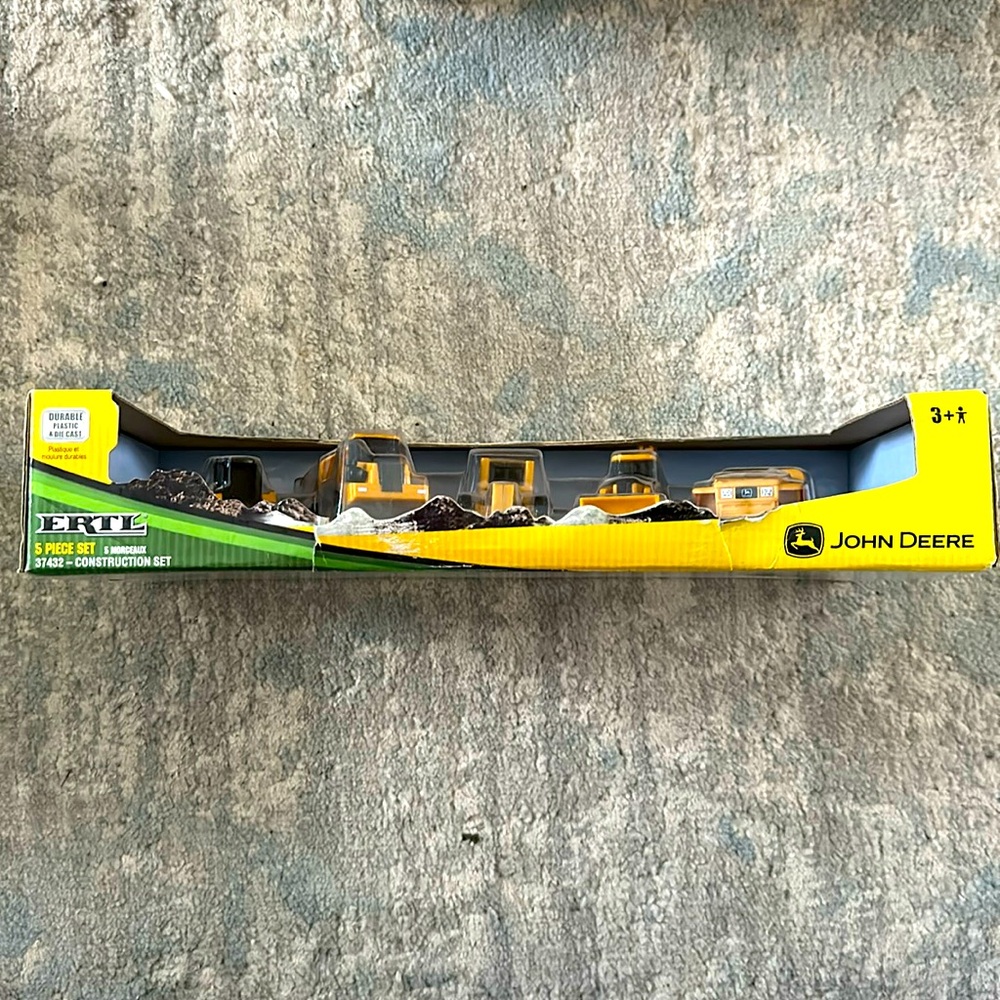 John Deere 5 Piece Set